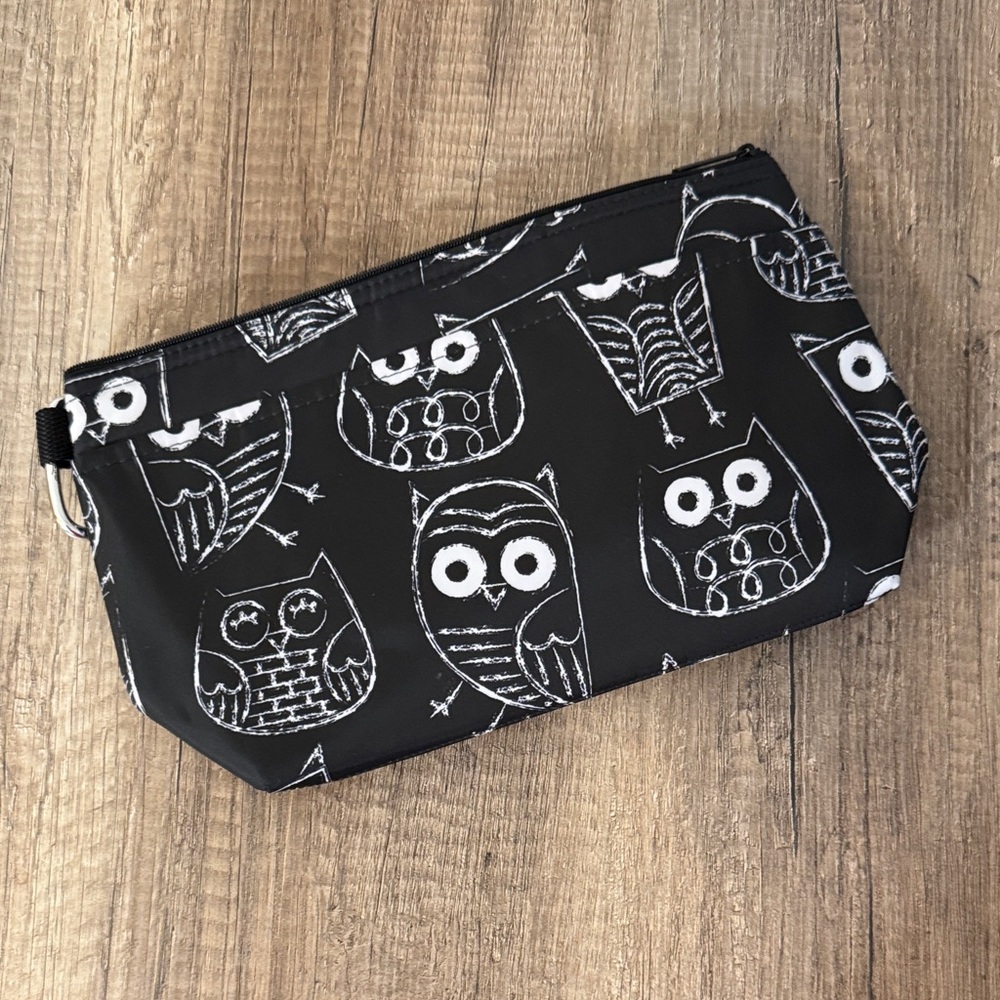 Thirty-One insulated snack tote "It's Owl Good"
